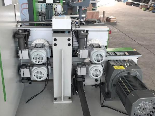 PUR Edge Banding Machine