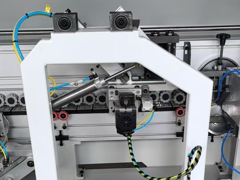 PUR Edge Banding Machine